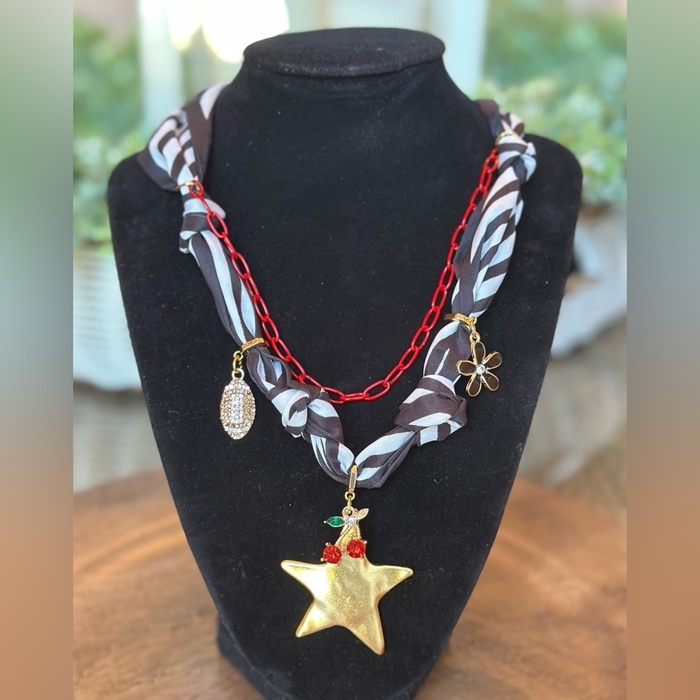 Football Game Day Ladies Adjustable Black White Star Bandana Charm Necklace